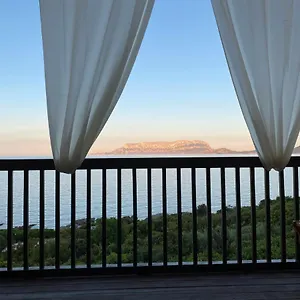 Apartment In Costa Smeralda - Bilocale Sul Mare - Sea View, Olbia
